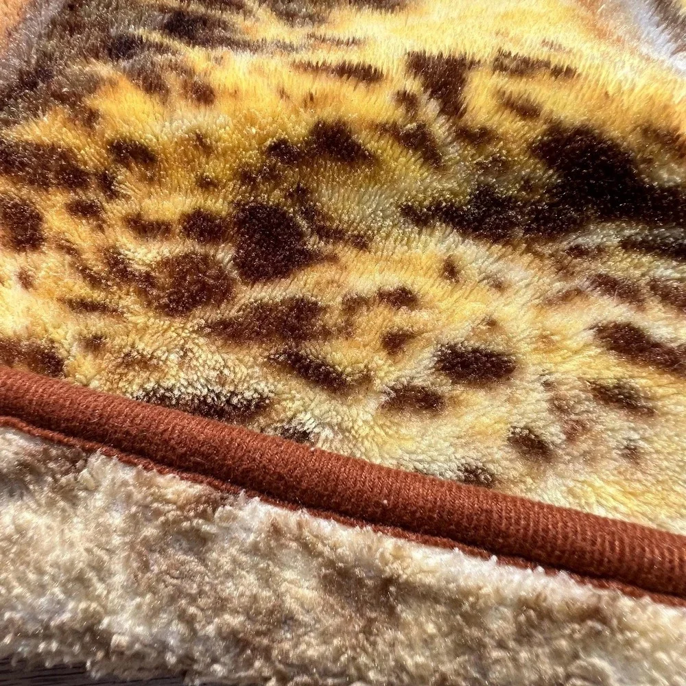 Vintage Deer Fleece Throw Blanket | 50x60